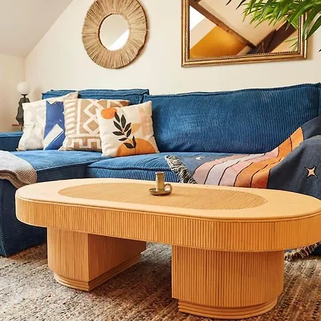 Bourgon Flat * باريس