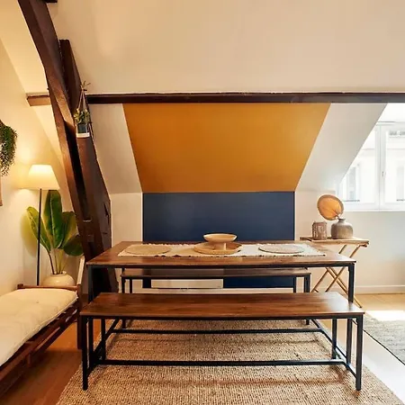 Bourgon Flat Parijs