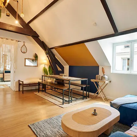 Lejlighed Bourgon Flat