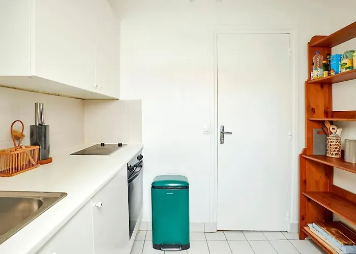 Bourgon Flat Apartment Paris