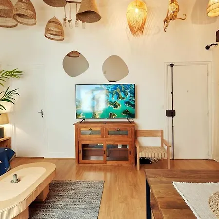 Bourgon Flat * Paris